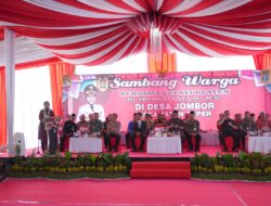 Bupati klaten Srimulyani Hadiri Sambang Warga Di Jombor