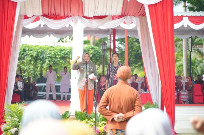 
 Upacara Peringatan Hari Guru Nasional 2024, Bupati Klaten Sampaikan Terima Kasih Kepada Guru