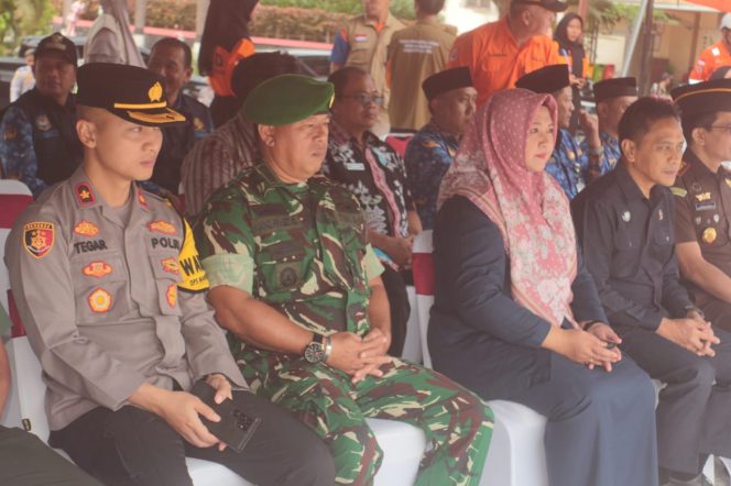 
 Kasdim 0723/Klaten Hadiri Apel Siaga Hidrometeorologi Dan Gelar Peralatan Kebencanaan 2024 Kabupaten Klaten