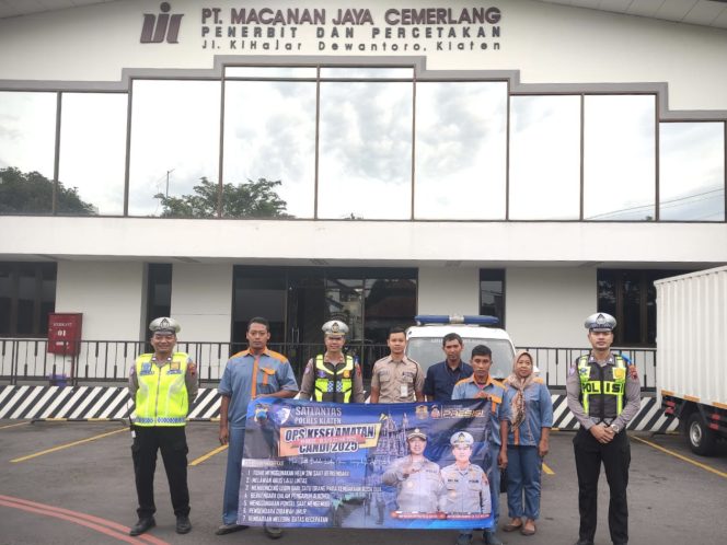 
 Satlantas Polres Klaten Gelar Sosialisasi Operasi Keselamatan Lalu Lintas Candi 2025