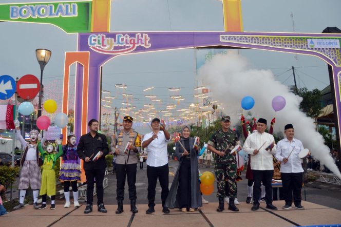 
 Dongkrak Ekonomi Warga, Boyolali City Light di Resmikan