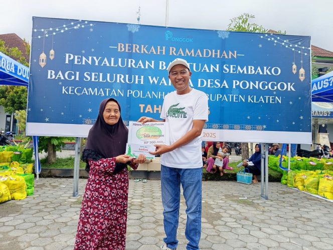 
 Berkah Ramadhan, Pemerintah Desa Ponggok Bagikan 730 Paket Lebaran Kepada Warganya