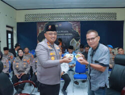 Polres Klaten Gelar Pembagian Takjil Serta Buka Bersama Awak Media, Titip Layanan 110 Polri Disosialisaikan ke Masyarakat