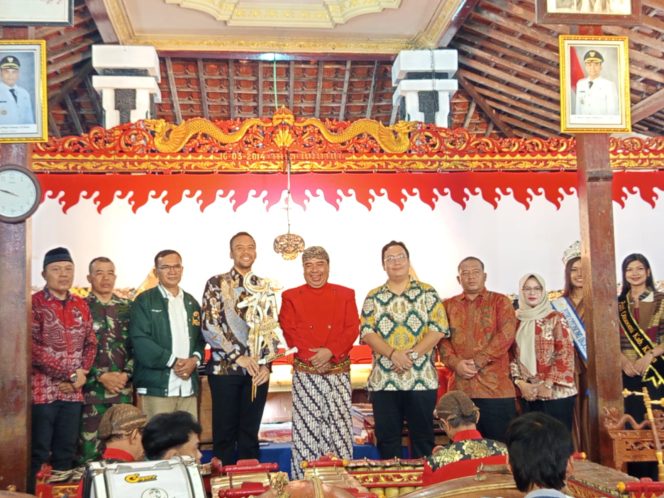 
 Wabup : Gelaran Wayang Kulit Bentuk Uri – Uri Budaya, Dan Peran Nyata Putri Otonomi Indonesia untuk Kemajuan Wisata di Klaten