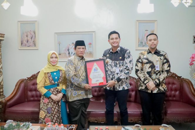 
 Penuh Hangat & Keakraban Anjangsana ke Bupati-Wabup Senior Jelang HUT Klaten ke-221