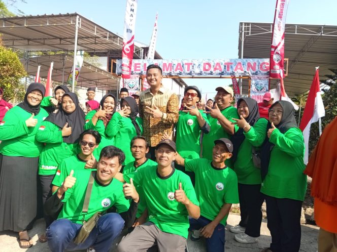 
 Pasar Tiban Desa Kadirejo: Tingkatkan UMKM Dan Perekonomian Warga