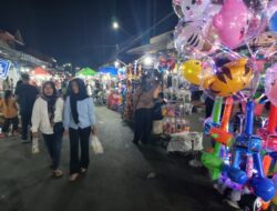 Dongkrak Ekonomi UMKM, Camat Jatinom Agus Sunyata Gelar Carfree Night : Semarak Perayaan Sebaran Apem Yaa Qowwiyuu 2025