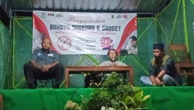 
 Peringati HUT RI Ke 80 : Warga Girimulyo Tibayan Gelar Penyuluhan  Bahaya Narkoba Dan Gadget di Usia Dini