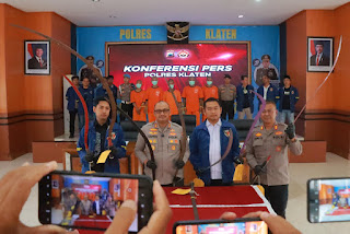 Lakukan Penganiayaan, Lima Pemuda Bersenjata Tajam Ditangkap Satreskrim Polres Klaten