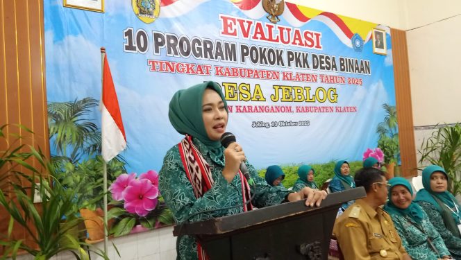 
 Kunjungan Ketua TP PKK KLATEN di Desa Jeblog :  Meskipun Nama Desanya Jeblog Tetapi Prestasinya Luar Biasa