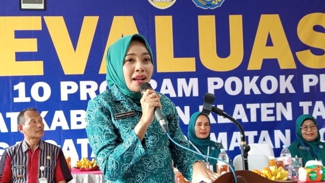 
 Desa Unggul Masyarakat Sejahtera : Evaluasi 10 Program Pokok PKK Klaten Berakhir di Desa Glinggi Dan Gatak