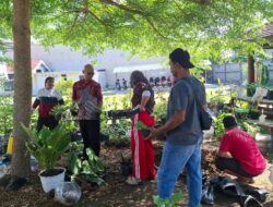 Bangun Kemandirian, Bapas Klaten Ajak Klien Dewasa Tanam Dan Rawat Tanaman Hias