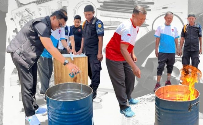 
 Wujud Komitmen Jaga Keamanan Lapas Klaten Gelar Pemusnahan Barang Terlarang Hasil Razia