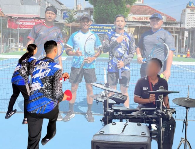 
 Sabtu Ceria di Lapas Klaten : Pegawai Serta WBP Sehat Gembira Lewat Olahraga Dan Musik