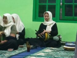Malam Selikuran di Masjid Almuawwanah Dukuh Pangean Majegan : Bersama Hadroh Sabilunnajah, Zahra Gadis Berbakat Penabuh Darbuka Tampil Energik