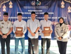 Lapas Klaten Gelar Sholat Idul Fitri, Serta Penyerahan Remisi Khusus Bagi Narapidana : Pengurangan Masa Pidana Khusus Bagi Anak Binaan Dengan Jumlah 120 Narapidana